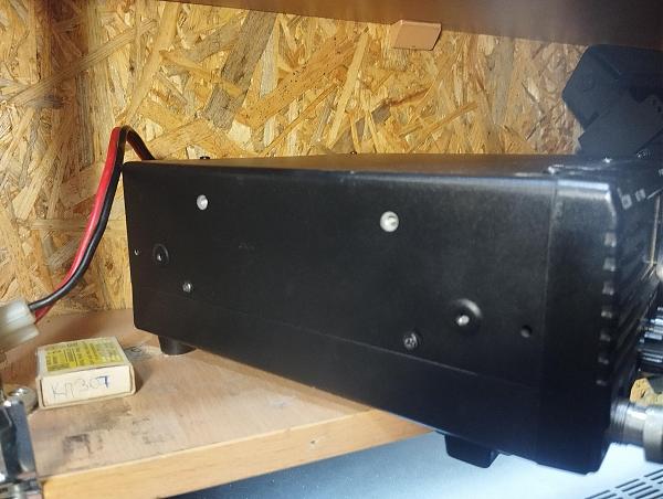 Продам Icom 718