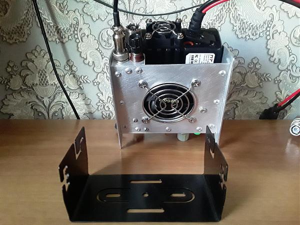 Продам радиостанция TYT TH-8600