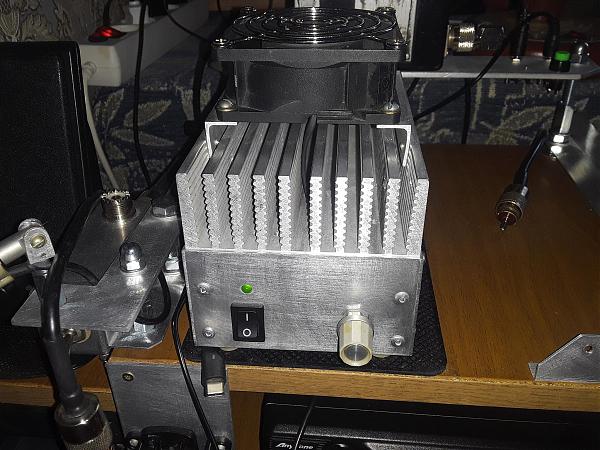 Продам радиостанция TYT TH-8600