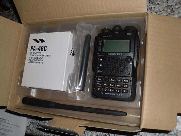 Продам Yaesu VX-8DR