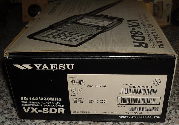 Продам Yaesu VX-8DR