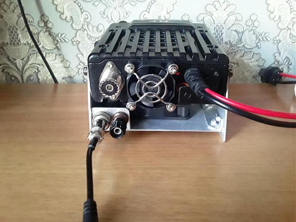 Продам радиостанция TYT TH-8600