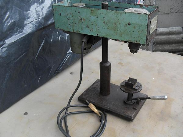 Продам станок сверлильный