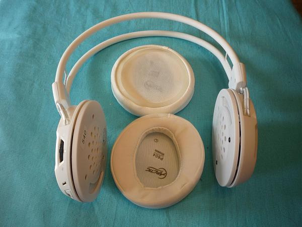 Продам Наушники блюэтон "Арктик-Р604" новые