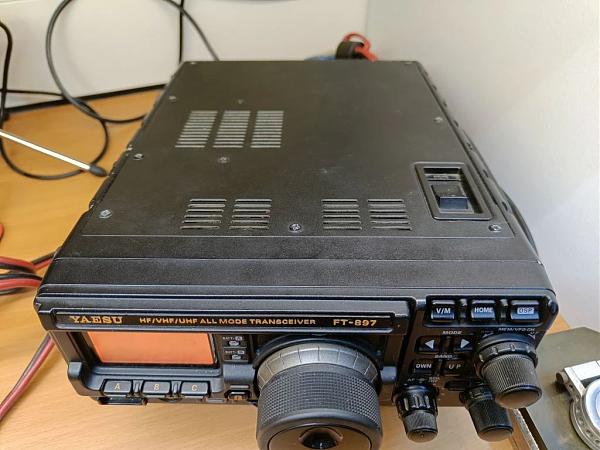 Продам Yaesu FT-897