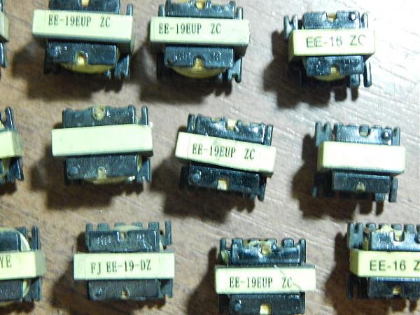 Продам Трансформаторы мини (33 шт)