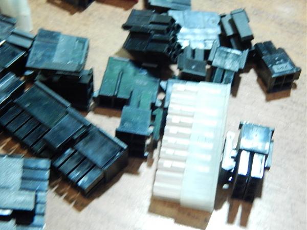 Продам Штекера, разъёмы, фишки, разные(280 гр)