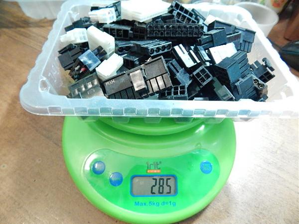 Продам Штекера, разъёмы, фишки, разные(280 гр)