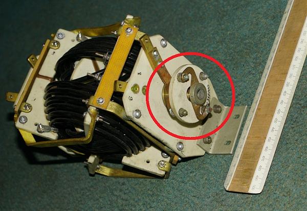 Куплю Керамический переходник на ось КПЕ или вариометра