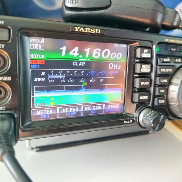 Продам Предлагается КВ-УКВ трансивер