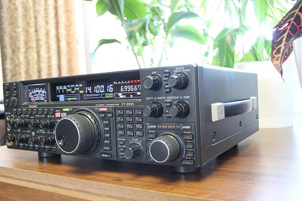 Продам Yaesu FT-2000