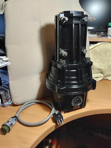 Продам Поворотное устройство Kenpro KR -800 SDX