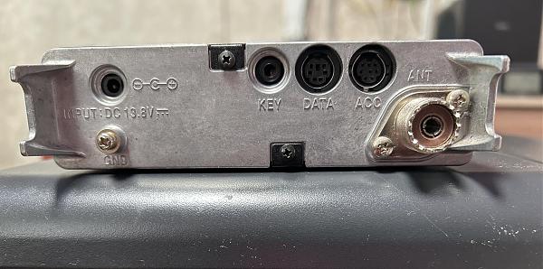 Продам Трансивер Yaesu ft 817