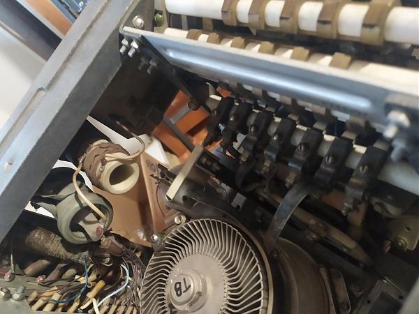 Продам Усилитель мощности