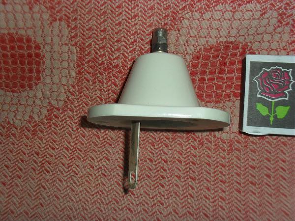 Продам Антенные изоляторы