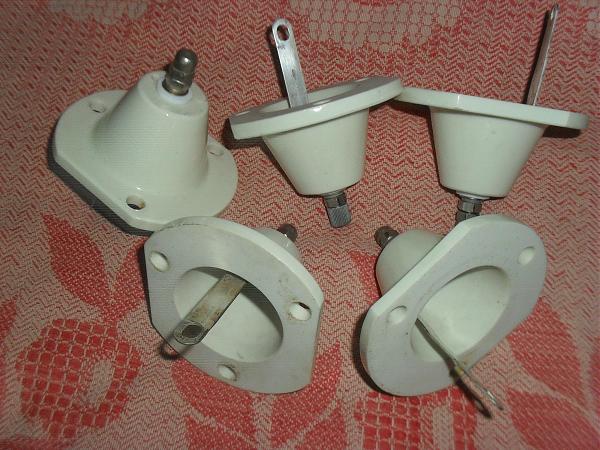 Продам Антенные изоляторы