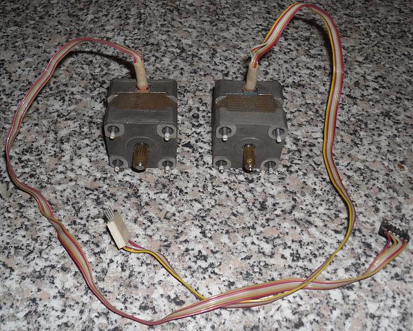 Продам Эл.двигaтели от военных рaций СSСR