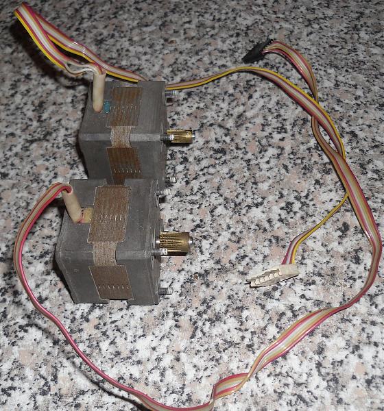 Продам Эл.двигaтели от военных рaций СSСR