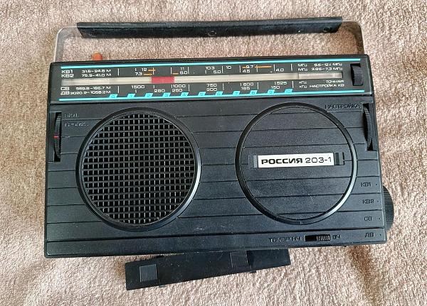 Продам Радиоприемник "Россия РП-203"