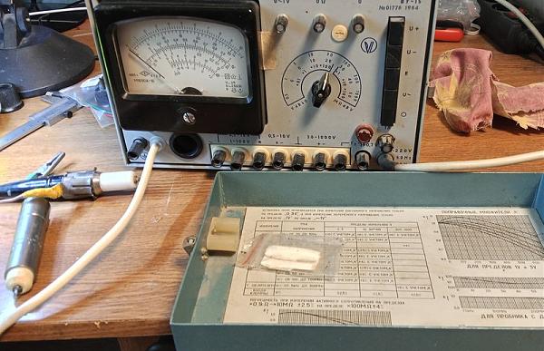 Продам Вольтметр ламповый ву-15