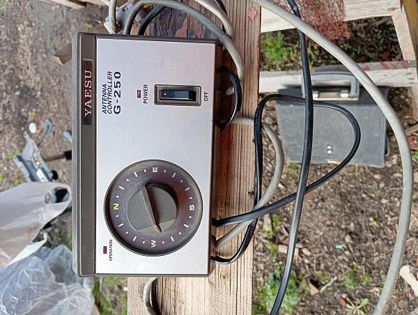 Продам Неполный комплект антенны RR-33