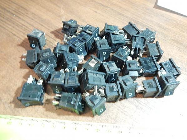 Продам Выключатели мини