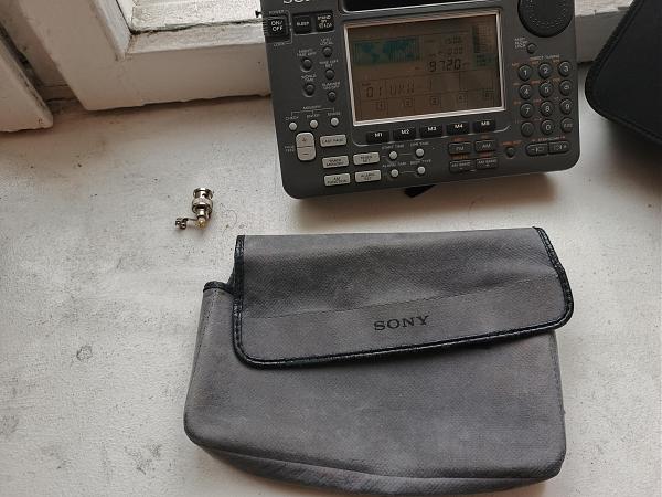 Продам портативный радиоприемник