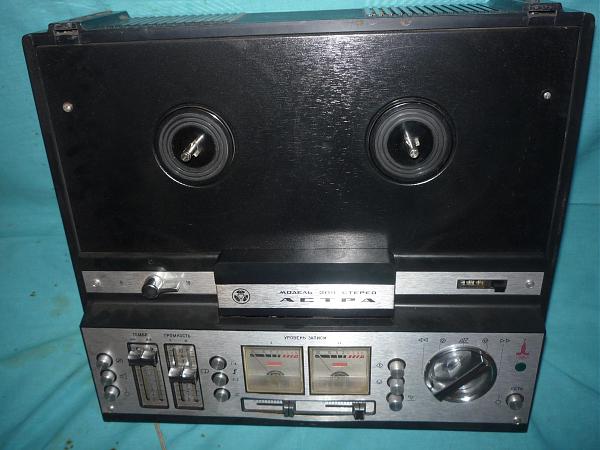 Продам Астра-209" катушечн. магнитофон с олимп. символик