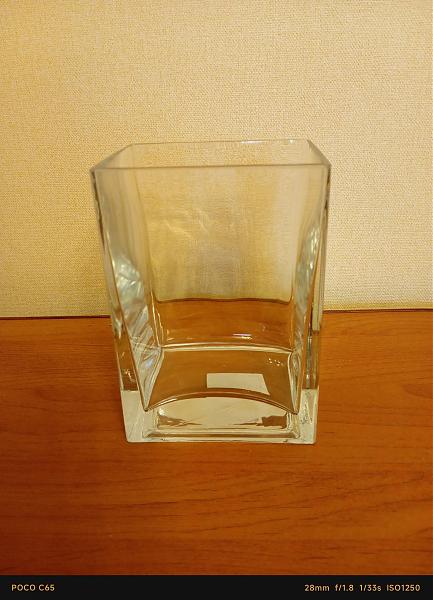 Продам Ваза для цветов (стекло)