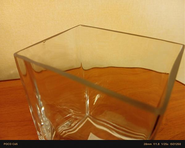 Продам Ваза для цветов (стекло)