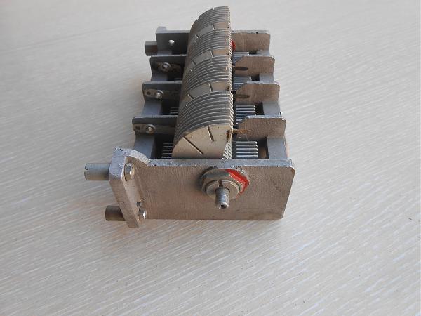 Продам КПЕ 69-1070пф