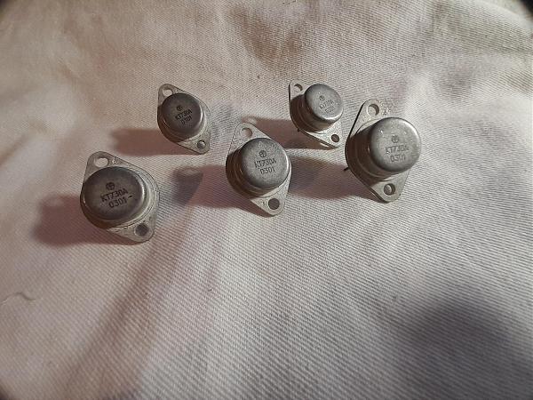 Продам Транзисторы КТ730А