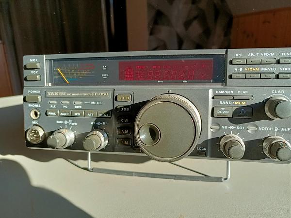 Продам Трансивер FT-850