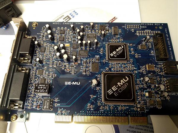Продам Звуковая карта Creative EMU 0404 PCI