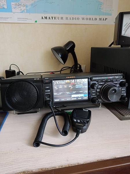 Продам Yaesu FTdx10