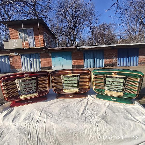 Продам Радиоприемники, радиолы, магнитолы прошлого века