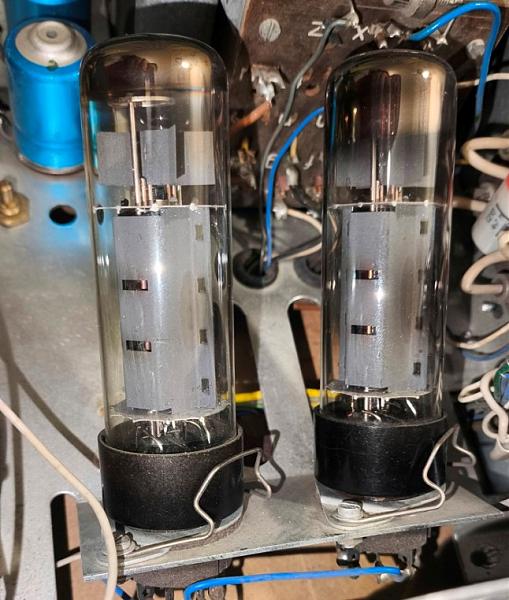 Продам EAG EA 057 усилитель НЧ