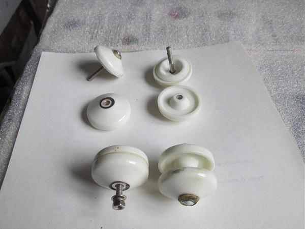 Продам проходные изоляторы