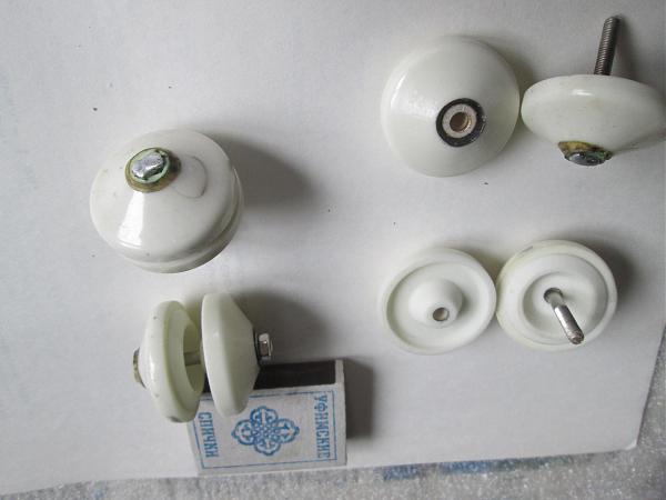 Продам проходные изоляторы