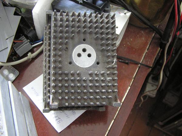 Продам радиаторы под транзисторы