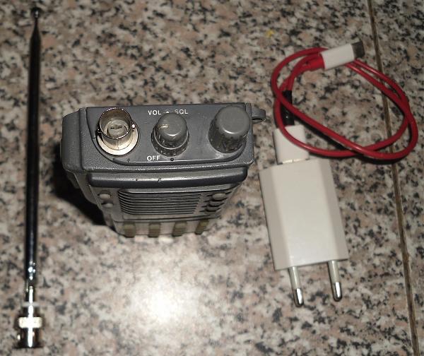 Продам Alinco DJ-X1