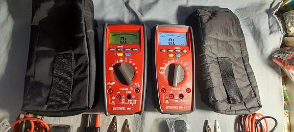 Продам 2 прибора