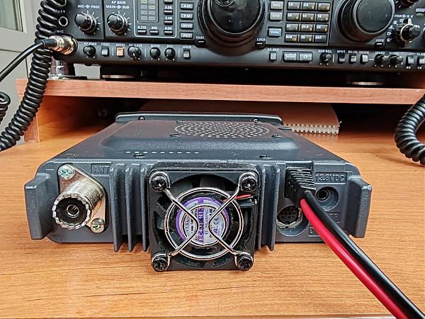 Продам Yaesu FTM-100DR