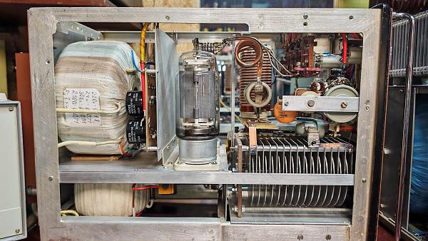 Продам Усилитель КВ на 3х ГК71