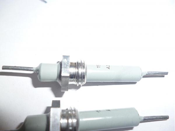 Куплю Проходные конденсаторы