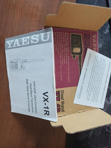 Продам Радиостанция Yaesu VX-1R в ремонт или на запчасти
