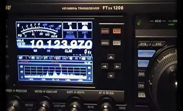 Продам Трансивер YAESU FTdx1200