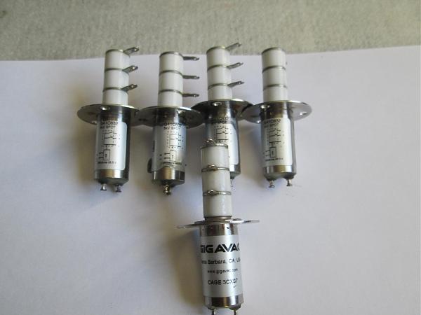 Продам вакуумные реле gigavac