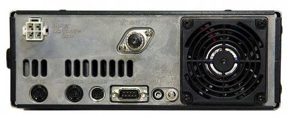 Продам КВ трансивер YAESU FT-450 D