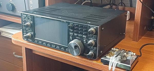 Продам Icom-7610